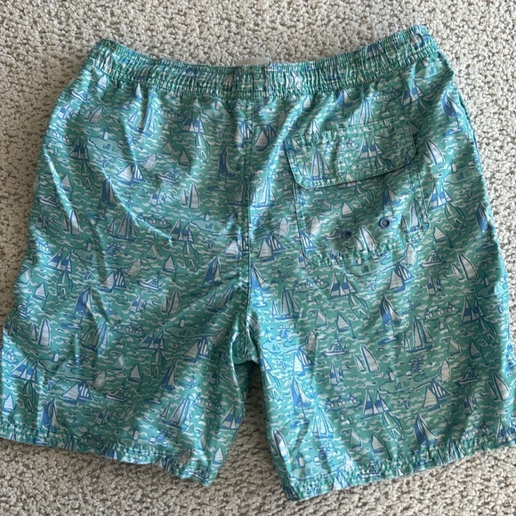 Vineyard Vines, Boys' Printed Chappy Swim Trunks, Size Large - Picture 2 of 6